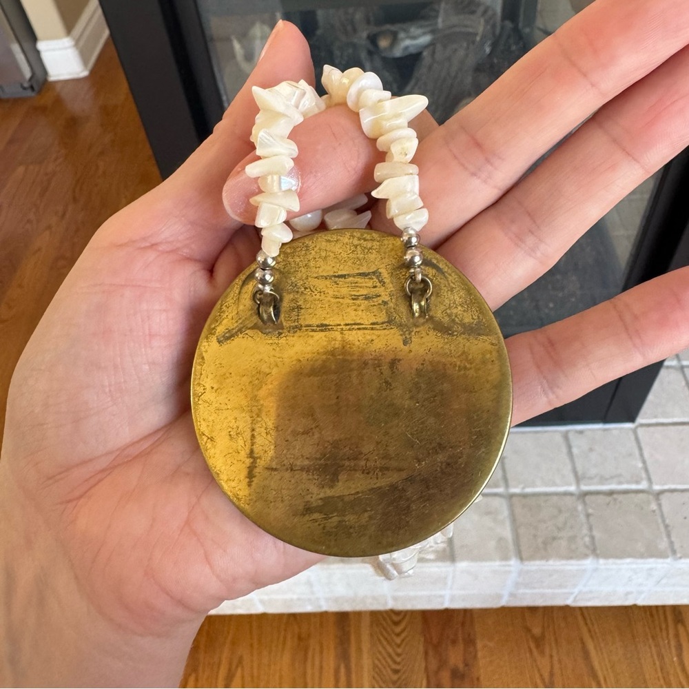 Mother Of Pearl Inlay Necklace Large Pendant Beaded Shell Strand - Picture 4 of 4